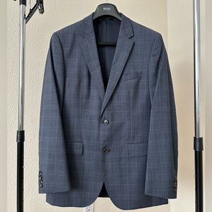 Hugo Boss Dark Gray and Blue Plaid Suit Jacket